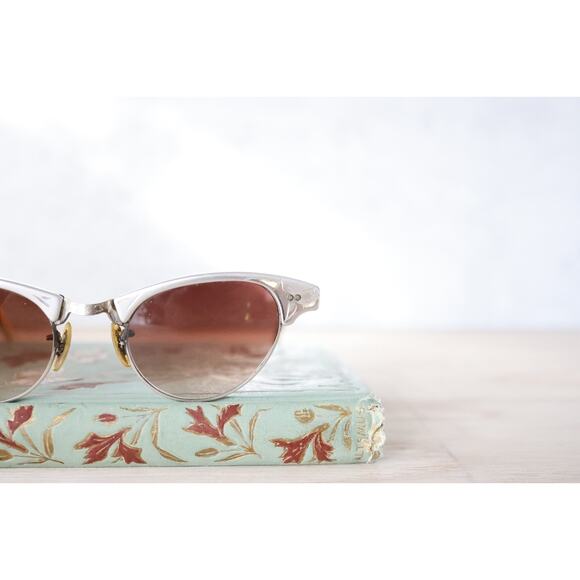 Vintage Cateye sunglasses 12k Gold Filled Made in USA rockabilly pinup Librarian main image 11